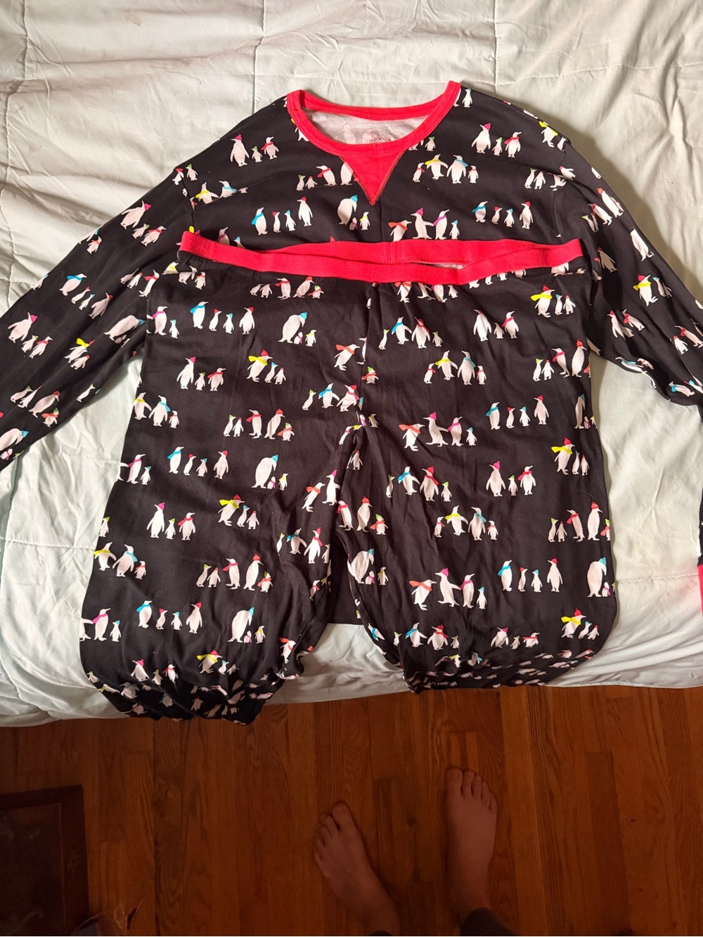 Cozy Penguin Print Pajama Set Mens 2XL Excellent Condition